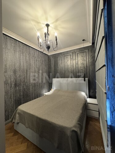 Продаётся 2-комн. вторичка 42 м², м. Элмляр Академиясы, photo 13 from 17