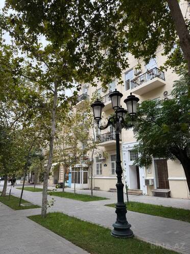 İcarəyə verilir 2 otaqlı köhnə tikili 70 m², Sahil m., photo 16 from 20