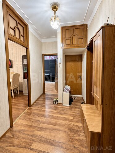 Продаётся 4-комн. вторичка 110 м², м. Иншаатчылар, photo 10 from 16