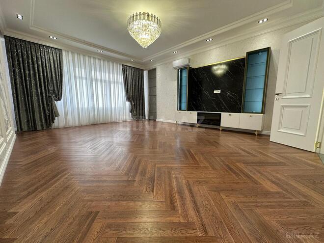Продаётся 3-комн. новостройка 137 м², м. 20 января, photo 1 from 16