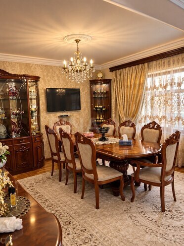 Satılır 3 otaqlı köhnə tikili 82 m², Xalqlar Dostluğu m., photo 1 from 9