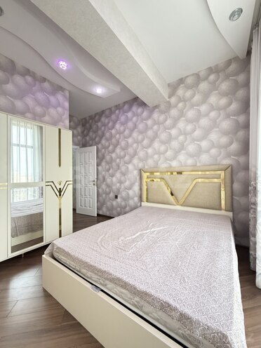 Сдаётся 3-комн. новостройка 115 м², м. Кара Караев, photo 5 from 28