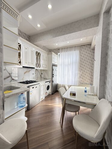 Сдаётся 3-комн. новостройка 115 м², м. Кара Караев, photo 10 from 28