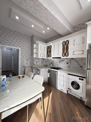 Сдаётся 3-комн. новостройка 115 м², м. Кара Караев, photo 9 from 28