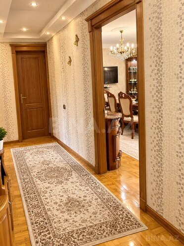Satılır 3 otaqlı köhnə tikili 82 m², Xalqlar Dostluğu m., photo 3 from 9