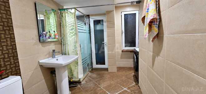 Продаётся 3-комн. вторичка 95 м², м. Кара Караев, photo 8 from 11