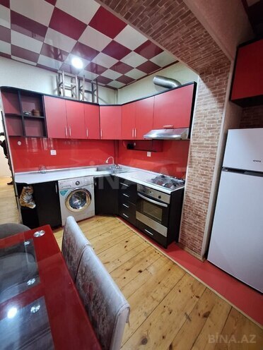 İcarəyə verilir 2 otaqlı köhnə tikili 70 m², Gənclik m., photo 11 from 12