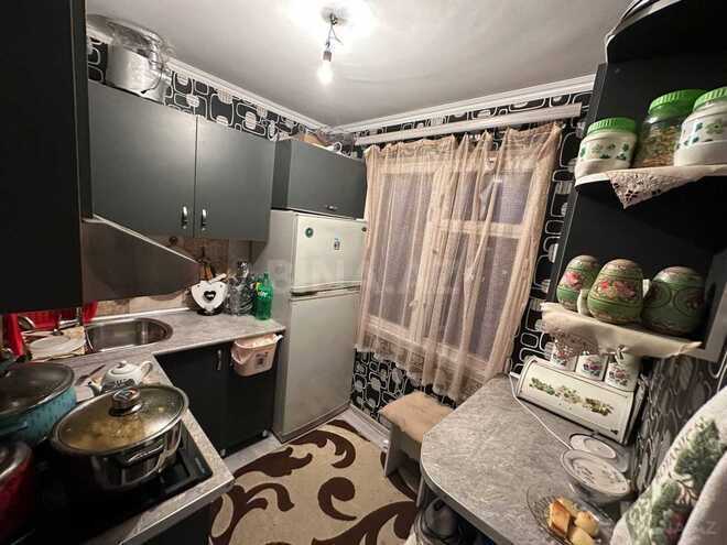 Продаётся 3-комн. вторичка 75 м², м. Нефтчиляр, photo 8 from 11