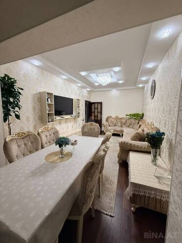 Продаётся 4-комн. вторичка 95 м², пос. Бакиханова, photo 1 from 15