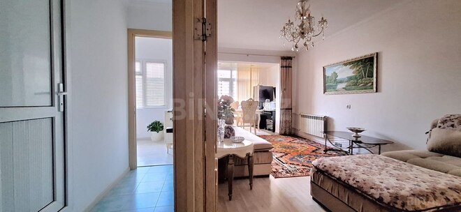 Продается 2-комн. вторичка 37 м², м. Нефтчиляр, photo 8 from 10