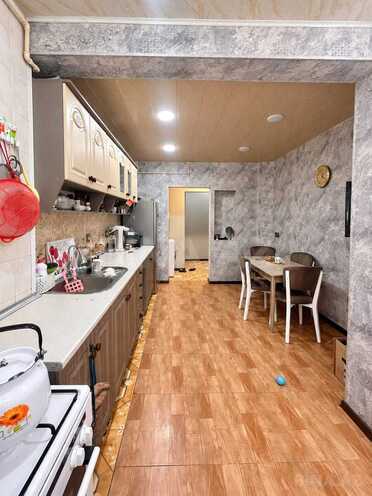 Продается 3-комн. вторичка 75 м², Ясамальский р., photo 10 from 13