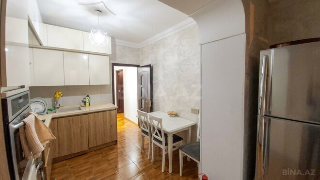 Продаётся 3-комн. вторичка 90 м², Ясамальский р., photo 10 from 18