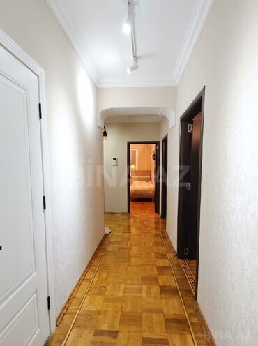 Продаётся 3-комн. вторичка 90 м², Ясамальский р., photo 13 from 18
