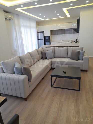 Сдается 3-комн. новостройка 140 м², м. Низами, photo 1 from 23