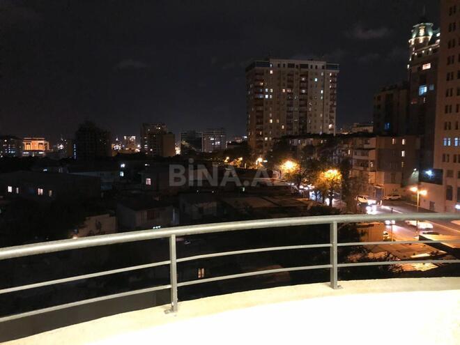 Сдается 3-комн. новостройка 140 м², м. Низами, photo 18 from 23