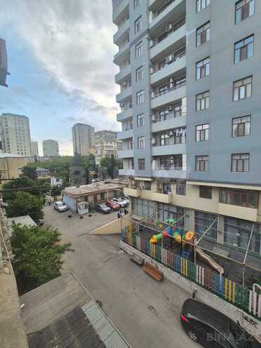 Продается 3-комн. вторичка 70 м², м. Иншаатчылар, photo 3 from 29