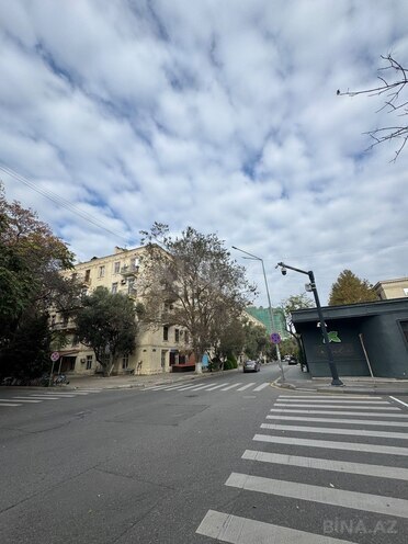 Satılır 2 otaqlı köhnə tikili 43 m², Elmlər Akademiyası m., photo 19 from 23