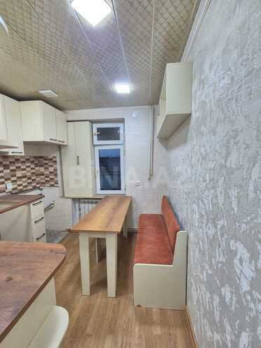 Satılır 2 otaqlı köhnə tikili 65 m², İnşaatçılar m., photo 10 from 21