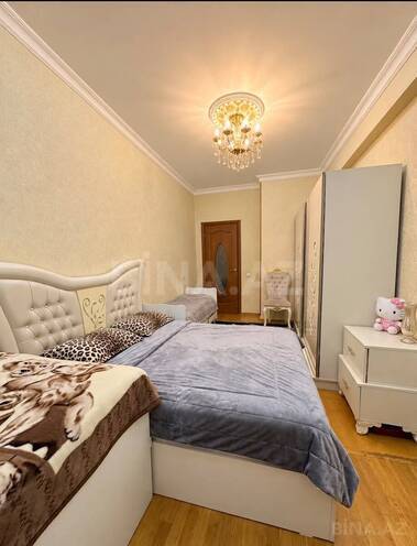 Satılır 2 otaqlı köhnə tikili 46 m², Qara Qarayev m., photo 1 from 13