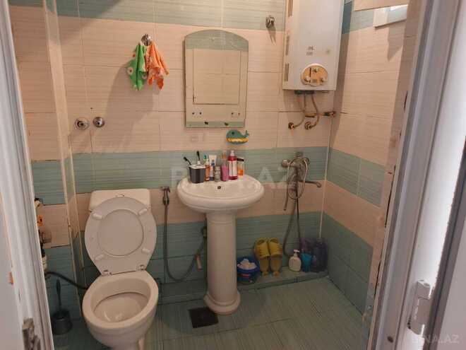 Satılır 2 otaqlı köhnə tikili 46 m², Qara Qarayev m., photo 12 from 13