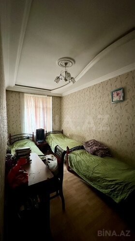 Продаётся 3-комн. вторичка 79 м², м. Кара Караев, photo 8 from 19
