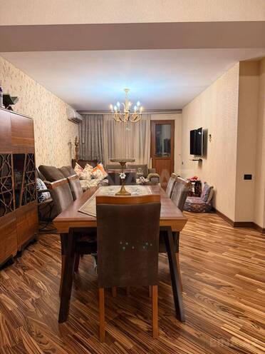 Продаётся 2-комн. вторичка 60 м², м. Гянджлик, photo 1 from 19