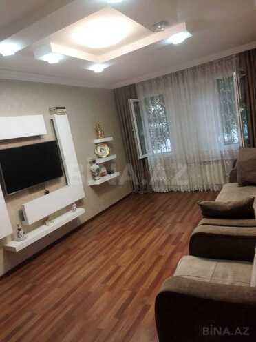 Продаётся 3-комн. вторичка 80 м², м. Кара Караев, photo 3 from 17