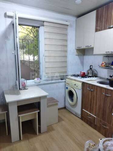 Продаётся 3-комн. вторичка 80 м², м. Кара Караев, photo 4 from 17