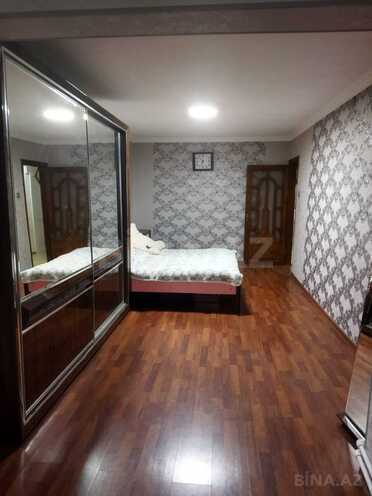 Продаётся 3-комн. вторичка 80 м², м. Кара Караев, photo 1 from 17
