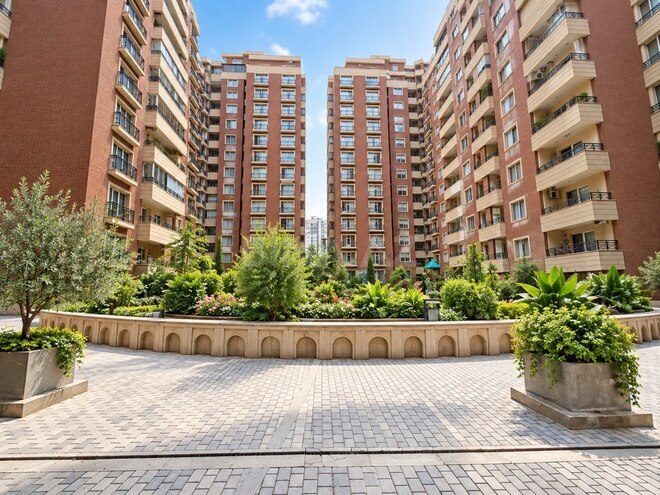 Сдаётся 3-комн. новостройка 150 м², м. 28 мая, photo 1 from 14