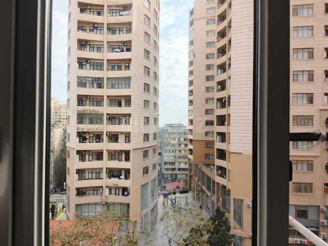 Satılır 3 otaqlı köhnə tikili 92 m², İnşaatçılar m., photo 29 from 31