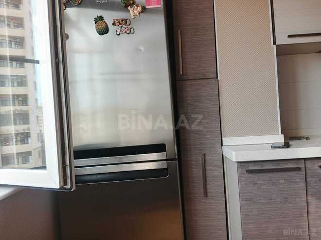 Satılır 3 otaqlı köhnə tikili 92 m², İnşaatçılar m., photo 17 from 31