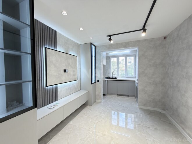 Satılır 4 otaqlı köhnə tikili 80 m², Əhmədli q., photo 1 from 26