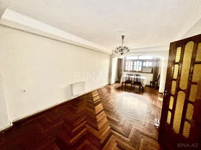 Продается 3-комн. вторичка 100 м², м. Нариман Нариманов, photo 1 from 11