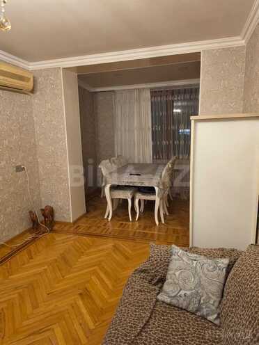 Продается 4-комн. вторичка 92 м², Ясамальский р., photo 7 from 12