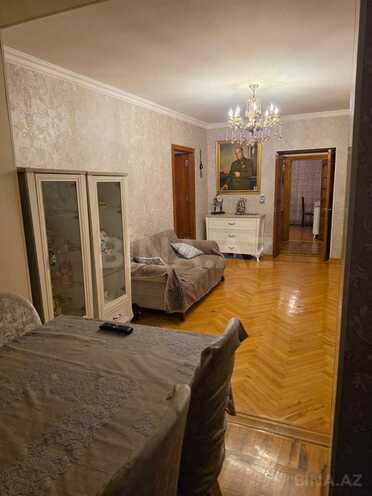 Продается 4-комн. вторичка 92 м², Ясамальский р., photo 1 from 12