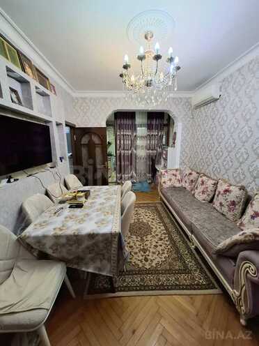 Продаётся 3-комн. вторичка 70 м², м. 20 января, photo 1 from 16