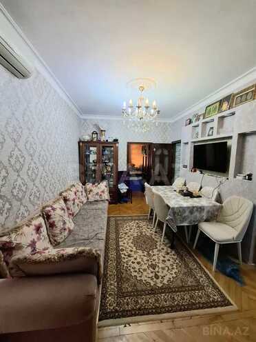 Продаётся 3-комн. вторичка 70 м², м. 20 января, photo 3 from 16