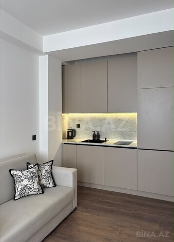 Сдаётся 1-комн. новостройка 39 м², м. Элмляр Академиясы, photo 3 from 18