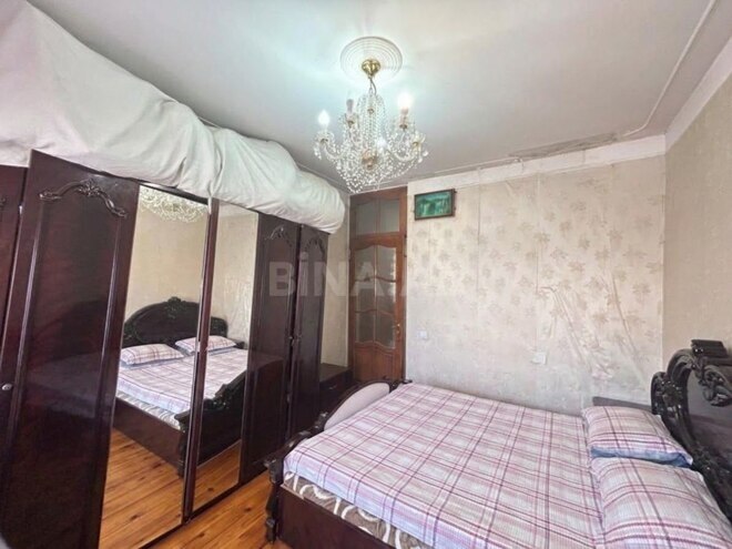 Продаётся 3-комн. вторичка 60 м², м. Кара Караев, photo 4 from 12