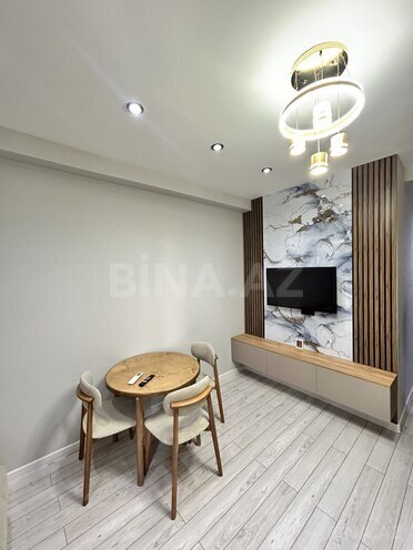 Сдаётся 2-комн. новостройка 65 м², м. 20 января, photo 1 from 10