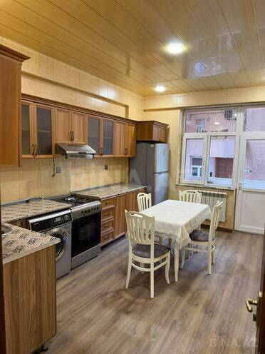 İcarəyə verilir 3 otaqlı yeni tikili 130 m², Yeni Yasamal q., photo 4 from 8