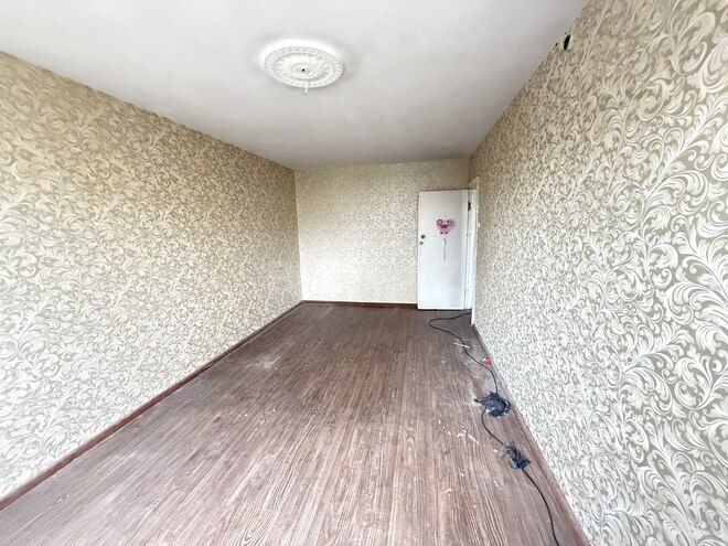 Продается 3-комн. вторичка 75 м², м. Нефтчиляр, photo 4 from 11