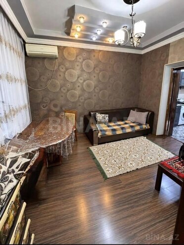 Satılır 2 otaqlı köhnə tikili 40 m², 28 May m., photo 1 from 9