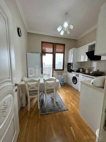 Продаётся 3-комн. новостройка 85 м², м. Кара Караев, photo 6 from 10