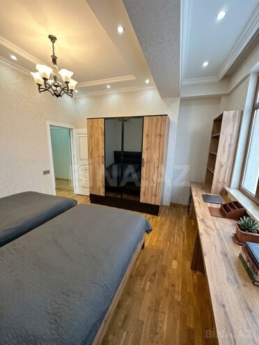Продаётся 3-комн. новостройка 85 м², м. Кара Караев, photo 4 from 10