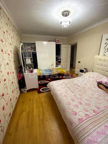 Продаётся 3-комн. вторичка 75 м², м. Низами, photo 16 from 24