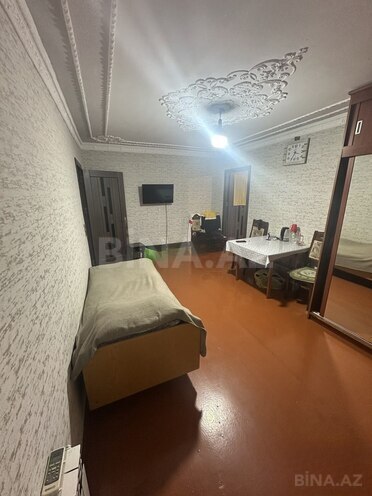 Satılır 2 otaqlı köhnə tikili 50 m², İnşaatçılar m., photo 1 from 11