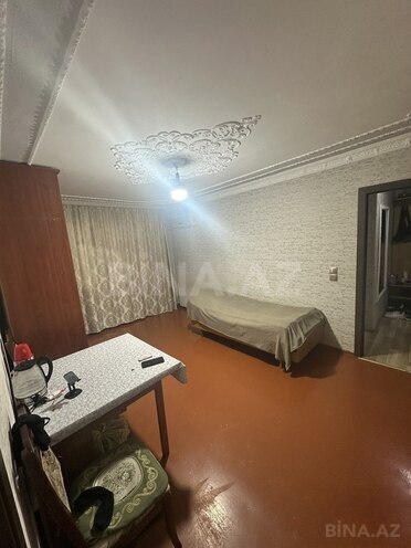 Satılır 2 otaqlı köhnə tikili 50 m², İnşaatçılar m., photo 3 from 11