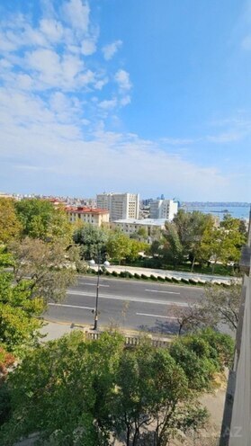 Продаётся 1-комн. вторичка 40 м², м. Ичеришехер, photo 3 from 14